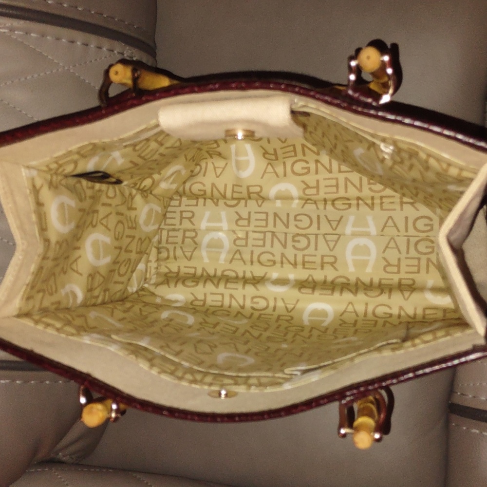 Etienne Aigner Tote Bag - Picture 6 of 8
